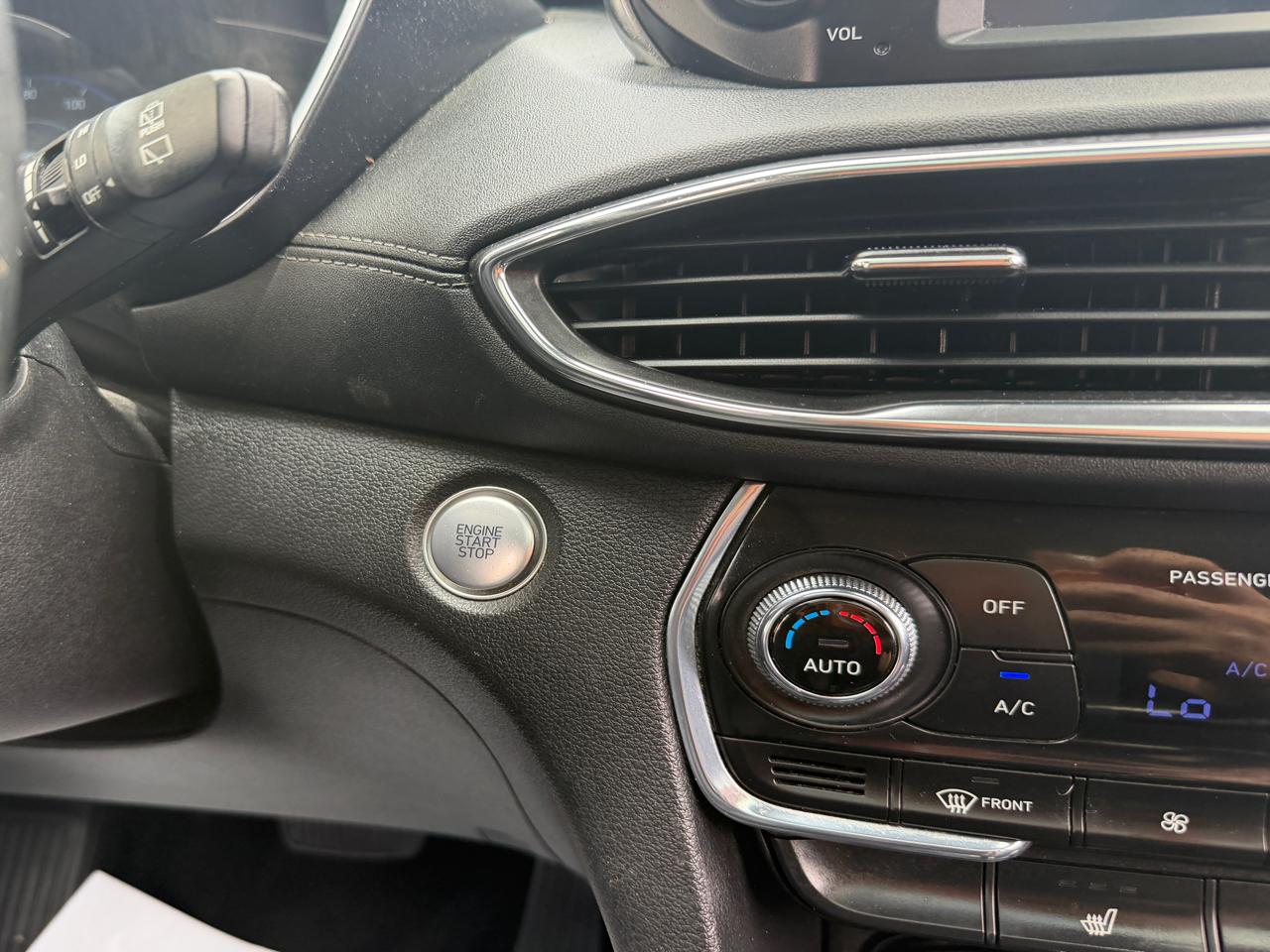 Hyundai Santa Fe SEL 2.4L Auto AWD 2020