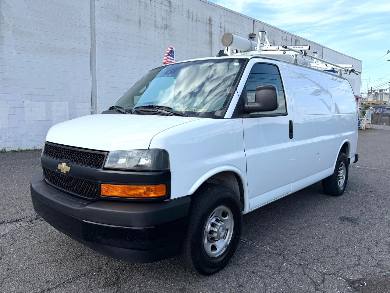 Chevrolet Express Cargo Van RWD 3500 135" 2020