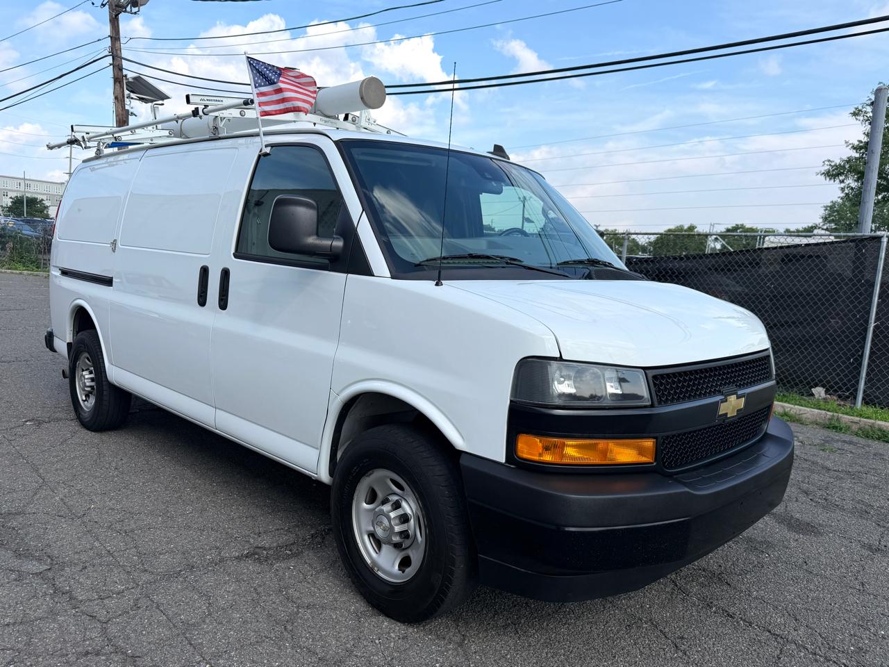 Chevrolet Express Cargo Van RWD 3500 135" 2020