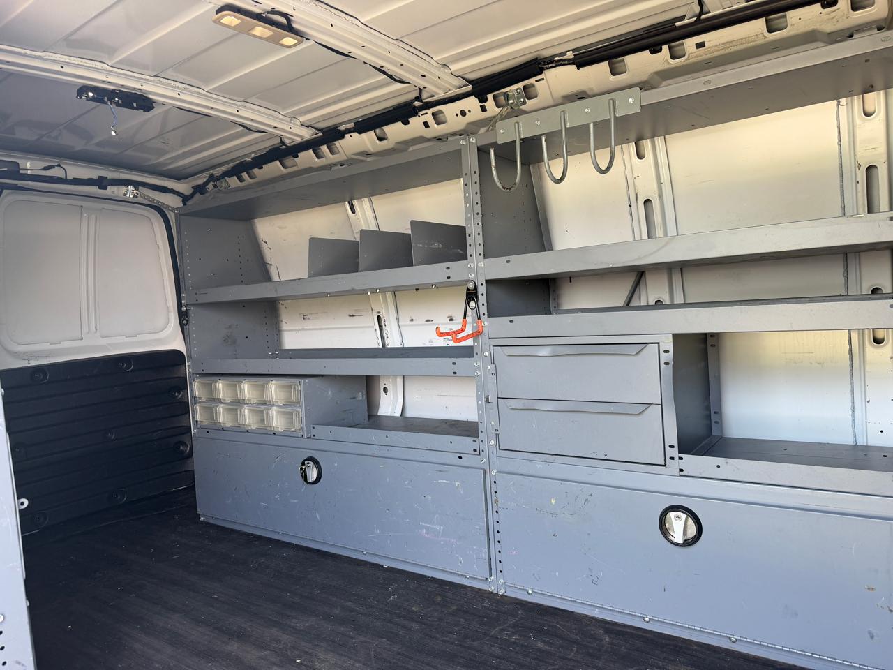 Chevrolet Express Cargo Van RWD 3500 135" 2020