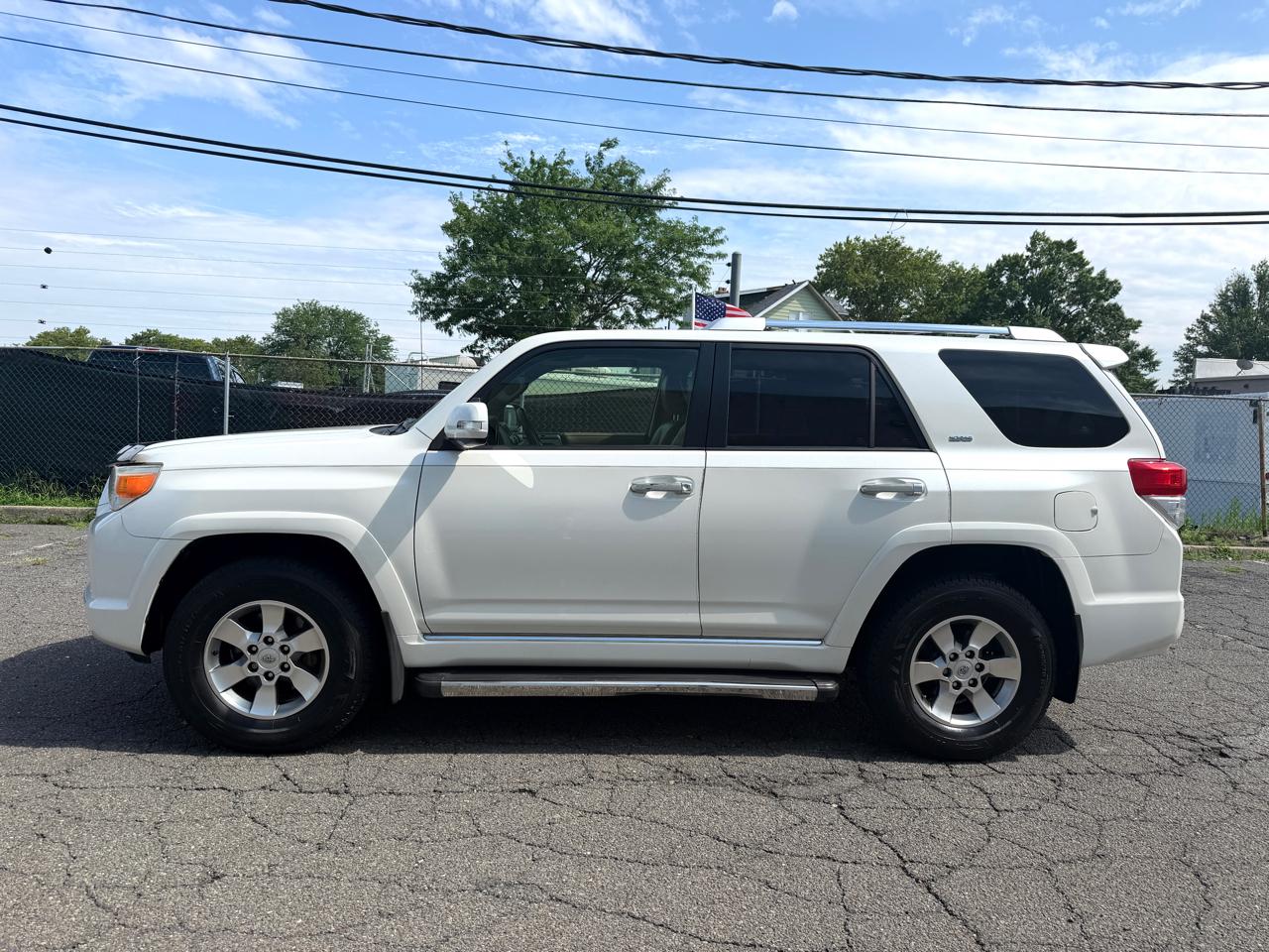 Toyota 4Runner 4WD 4dr V6 Limited (Natl) 2012