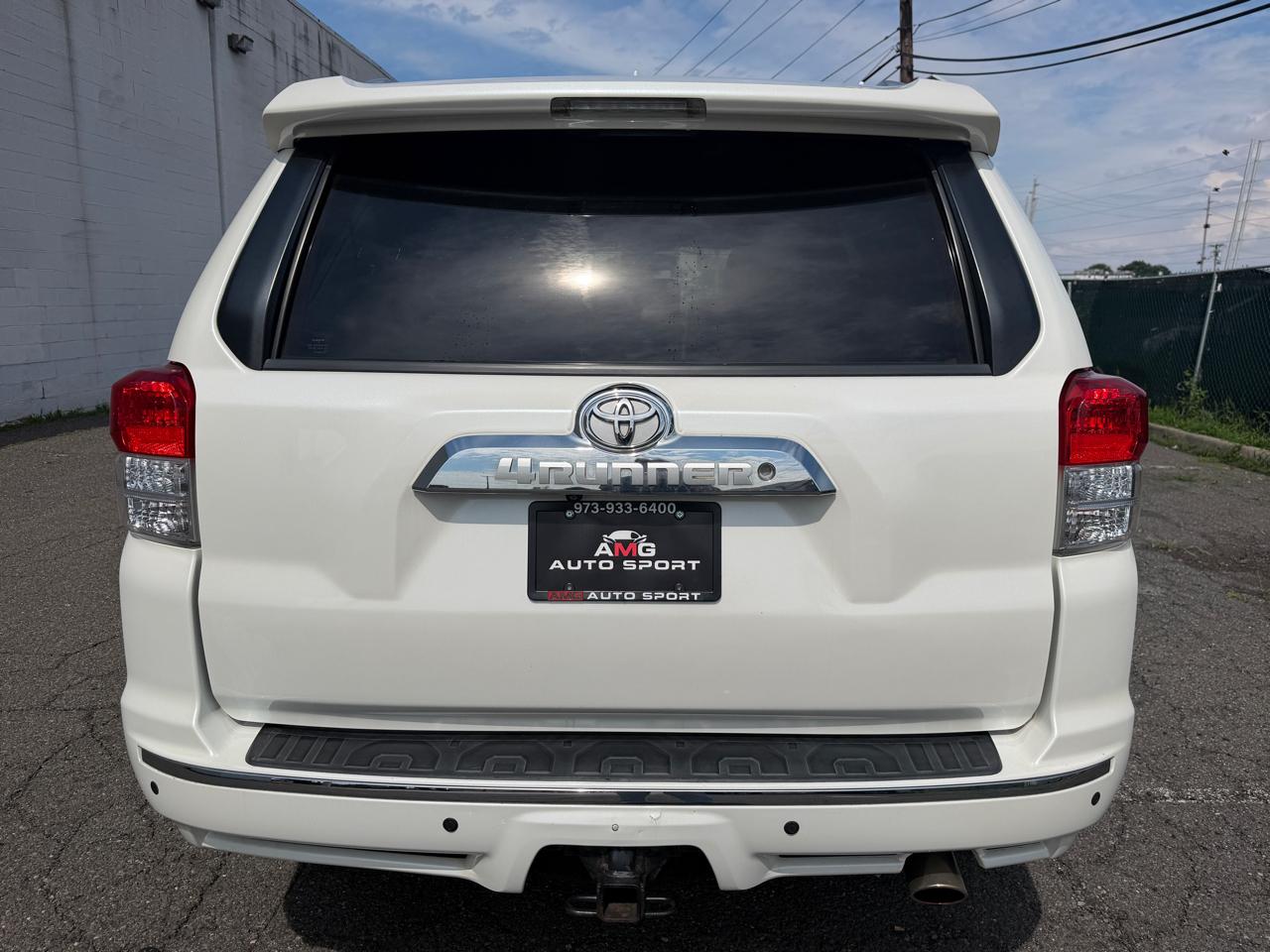 Toyota 4Runner 4WD 4dr V6 Limited (Natl) 2012