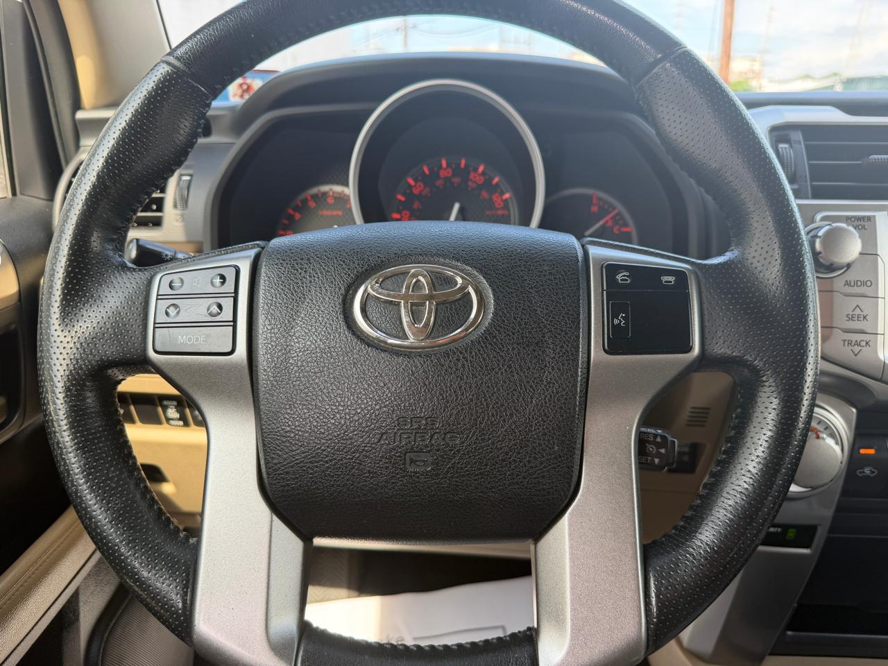 Toyota 4Runner 4WD 4dr V6 Limited (Natl) 2012