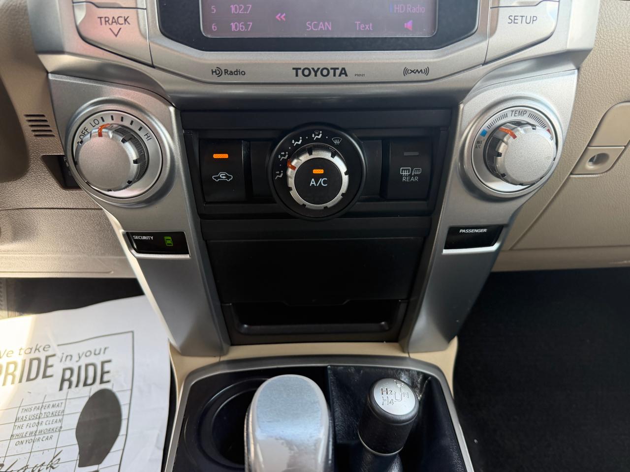 Toyota 4Runner 4WD 4dr V6 Limited (Natl) 2012