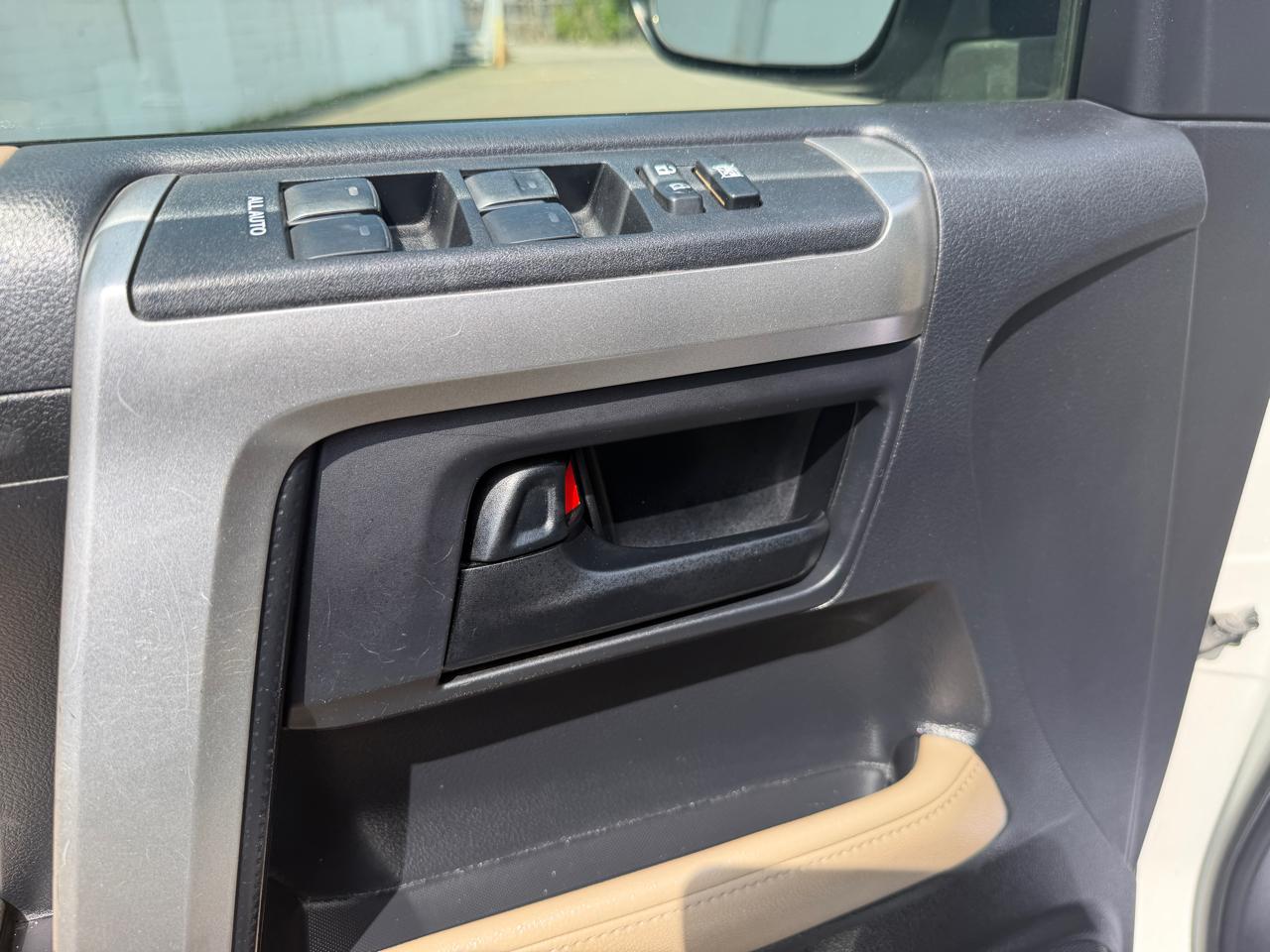 Toyota 4Runner 4WD 4dr V6 Limited (Natl) 2012