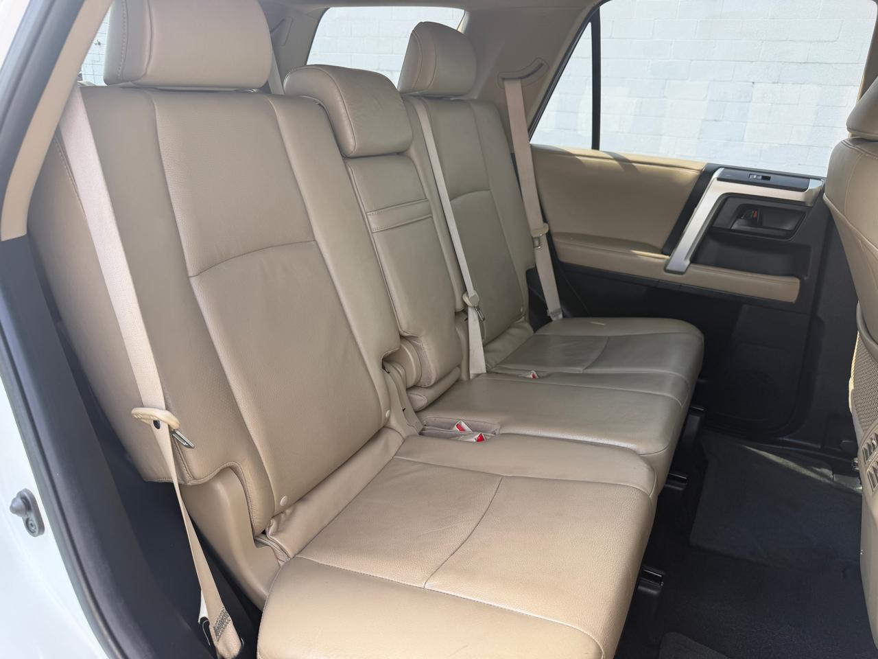 Toyota 4Runner 4WD 4dr V6 Limited (Natl) 2012