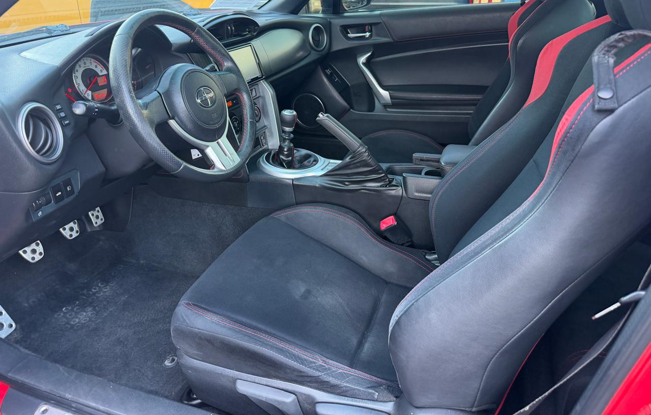 Scion FR-S 2dr Cpe Auto (Natl) 2016