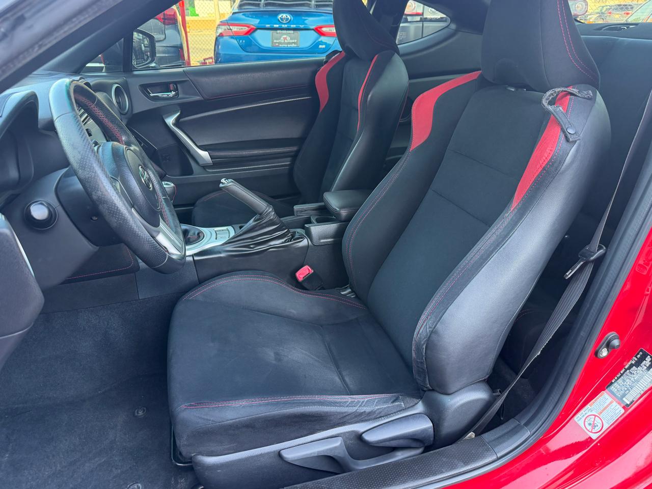 Scion FR-S 2dr Cpe Auto (Natl) 2016