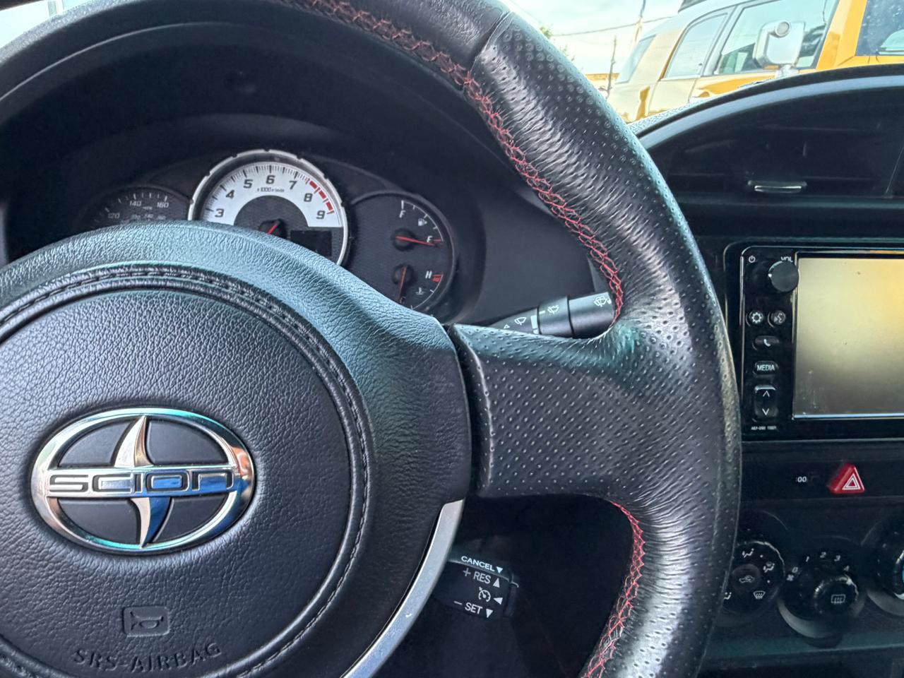 Scion FR-S 2dr Cpe Auto (Natl) 2016