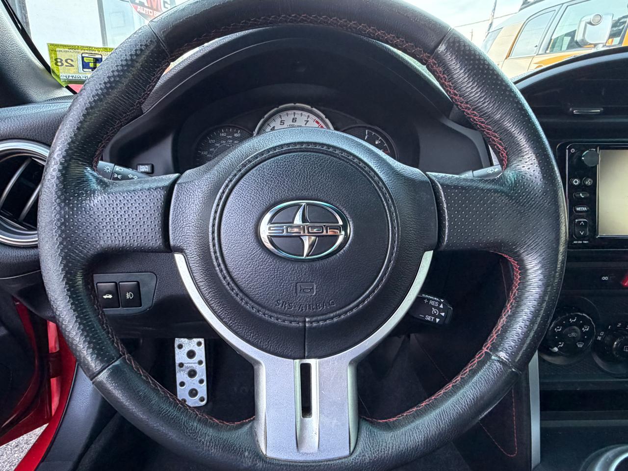 Scion FR-S 2dr Cpe Auto (Natl) 2016