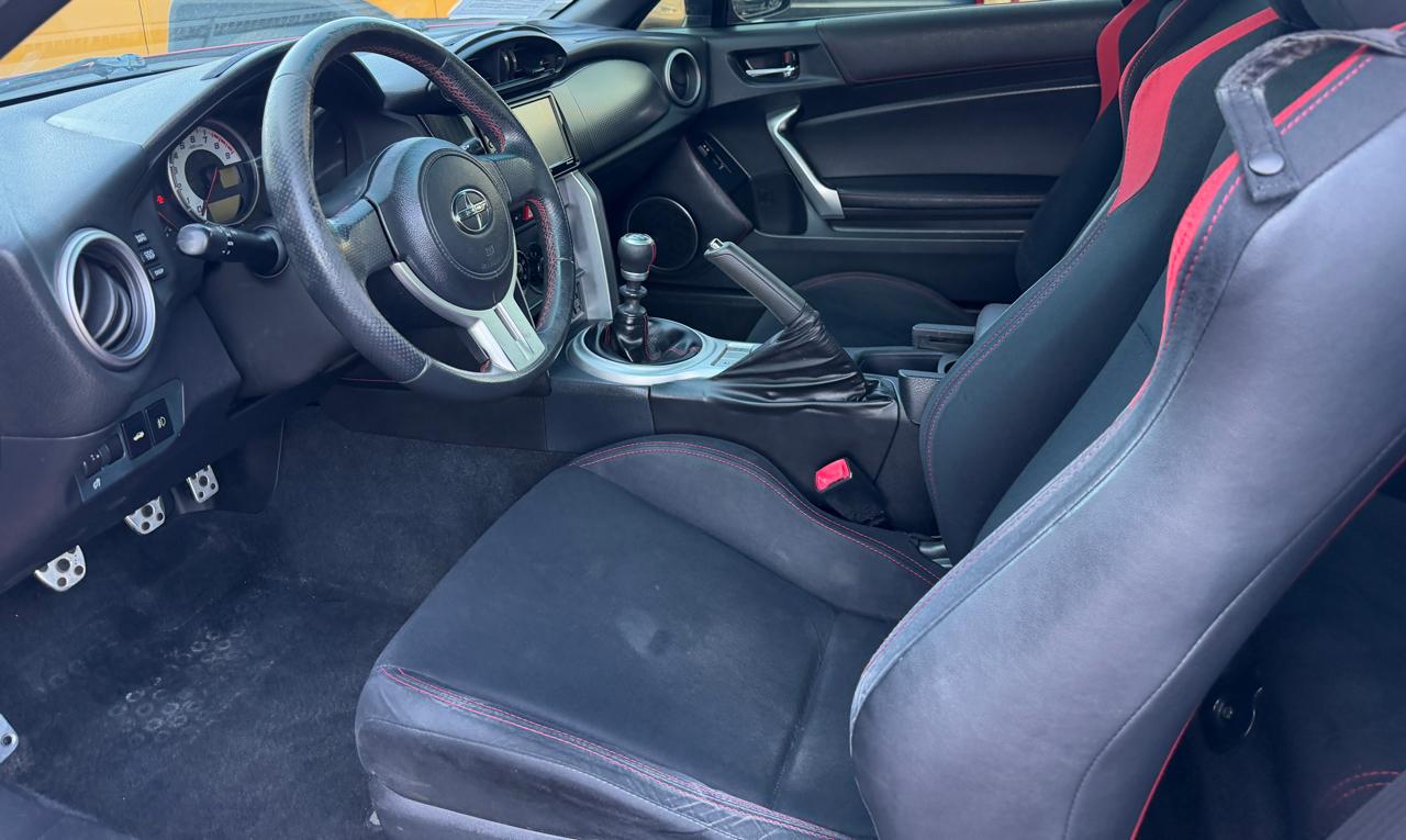 Scion FR-S 2dr Cpe Auto (Natl) 2016