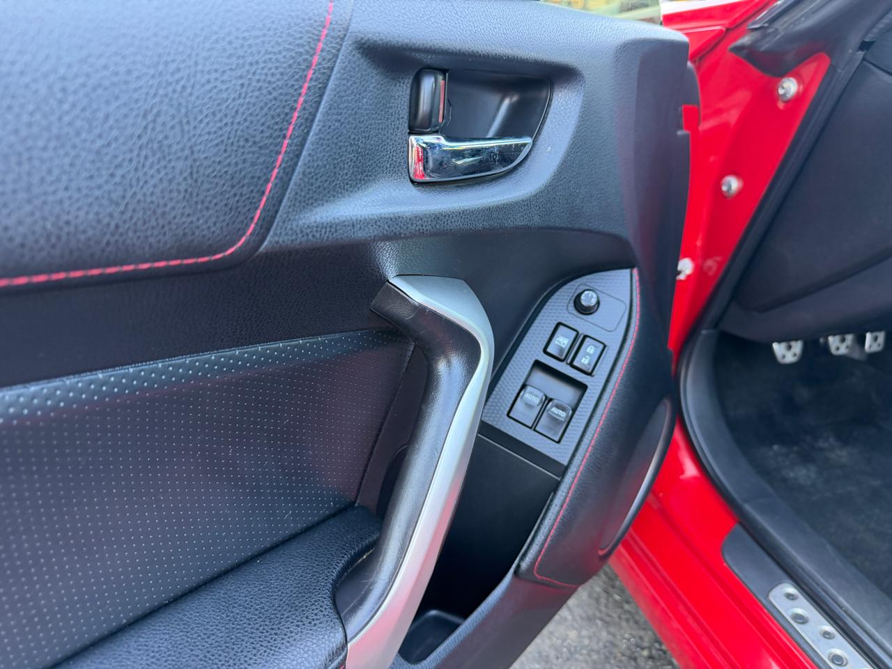 Scion FR-S 2dr Cpe Auto (Natl) 2016