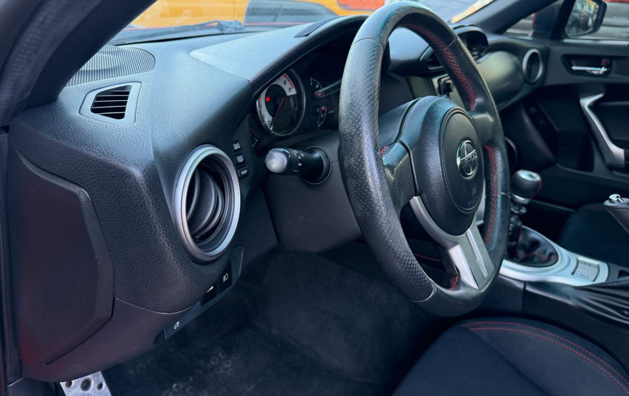 Scion FR-S 2dr Cpe Auto (Natl) 2016