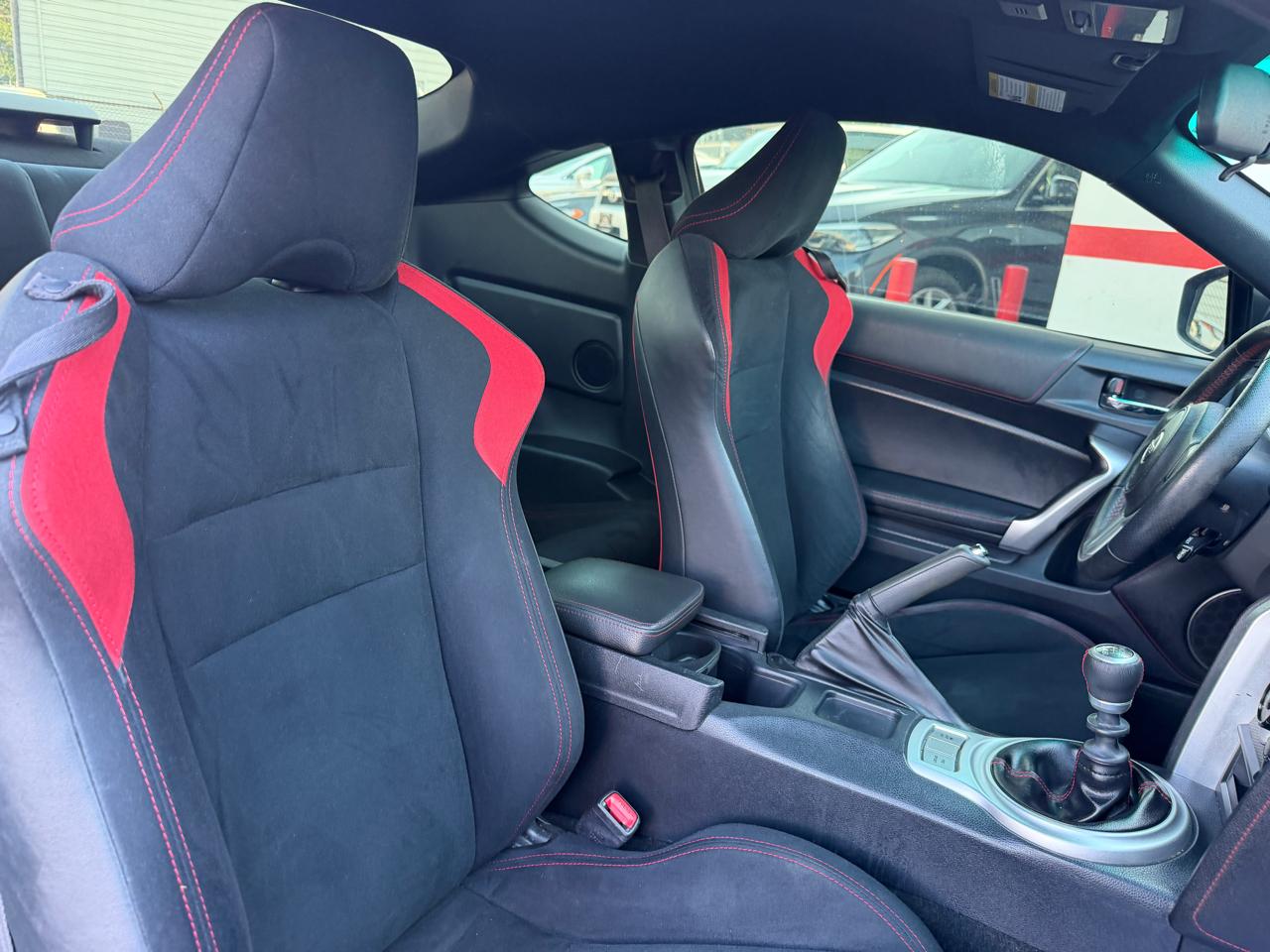 Scion FR-S 2dr Cpe Auto (Natl) 2016