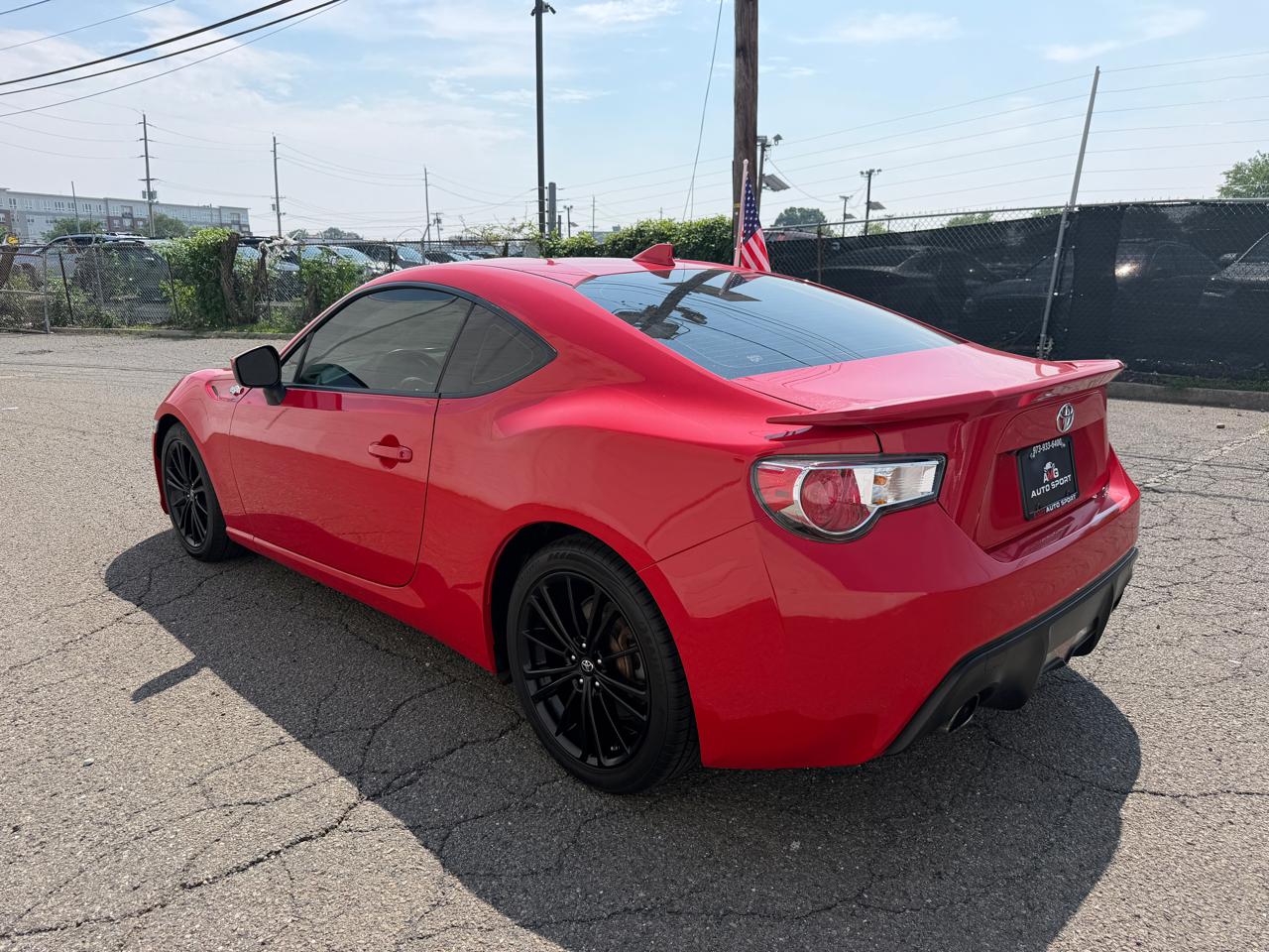 Scion FR-S 2dr Cpe Auto (Natl) 2016