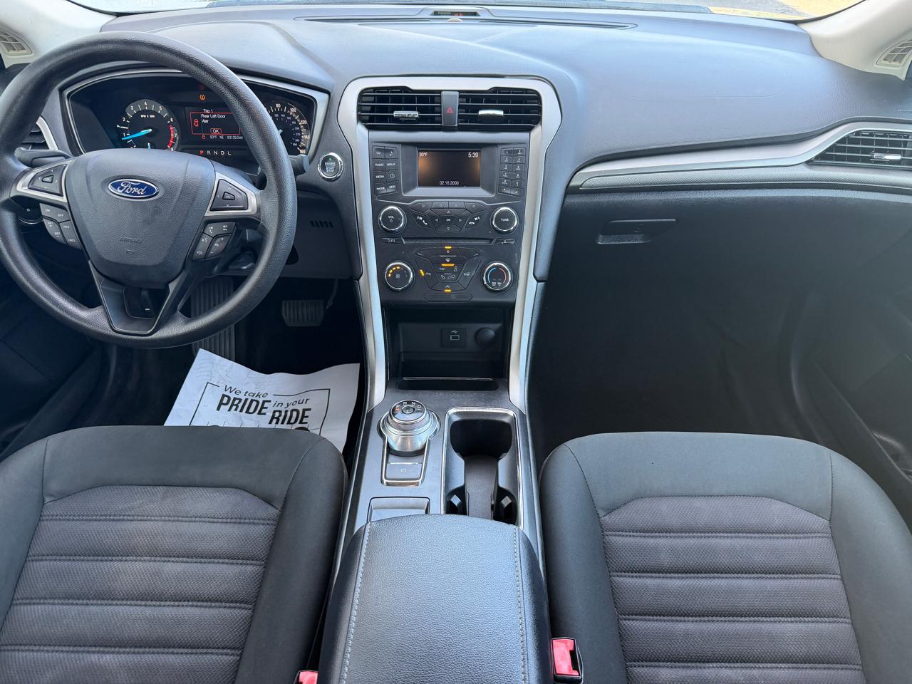 Ford Fusion SE FWD 2017