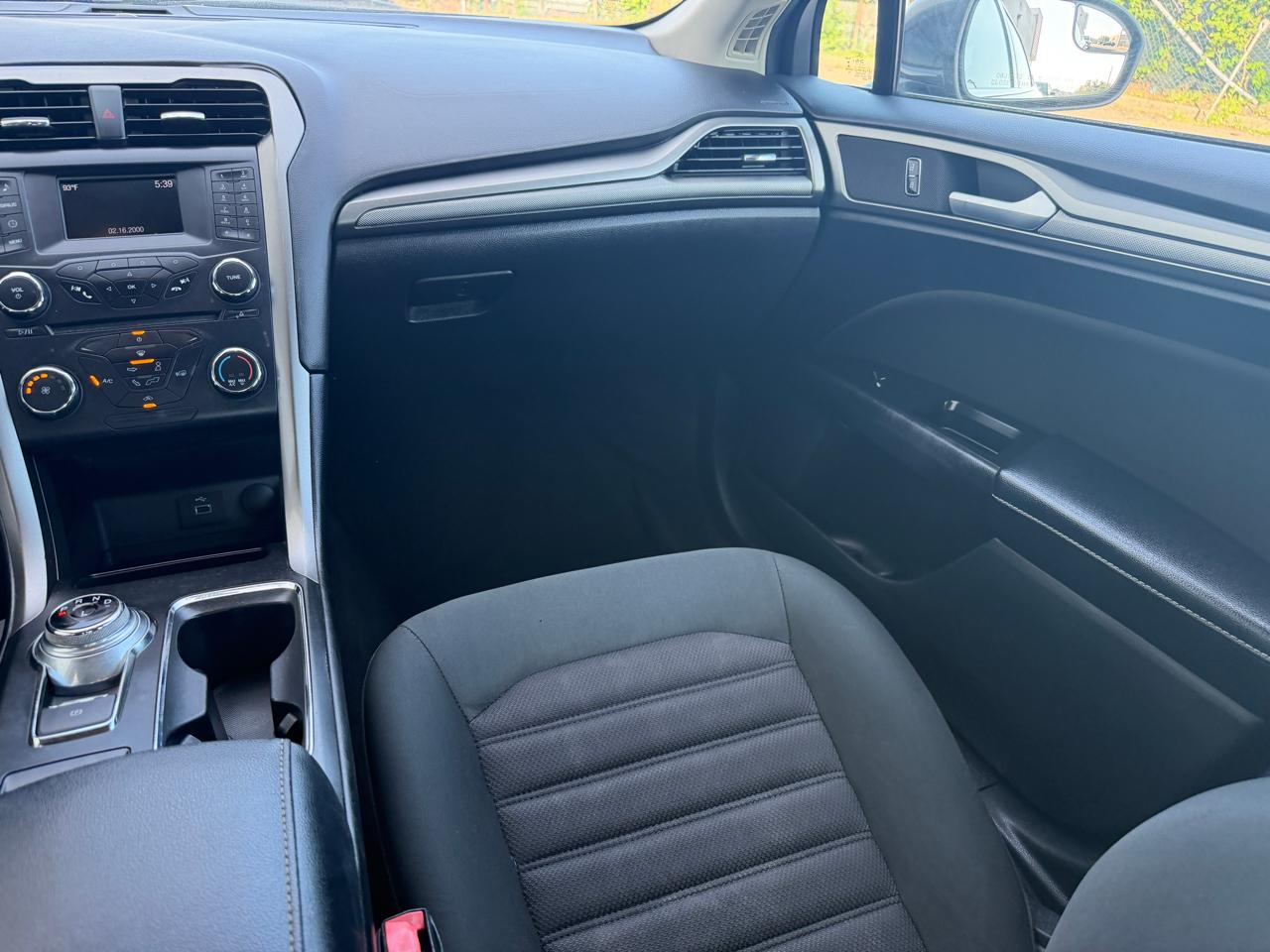 Ford Fusion SE FWD 2017