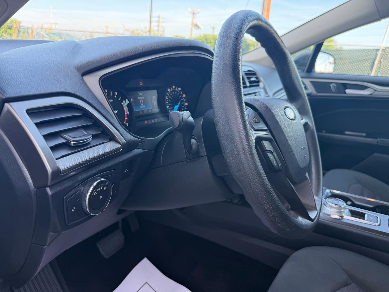 Ford Fusion SE FWD 2017