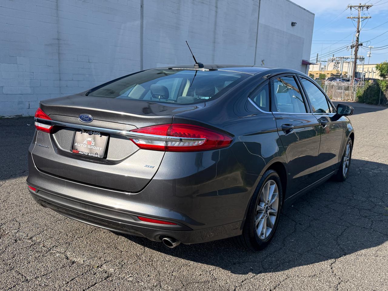 Ford Fusion SE FWD 2017