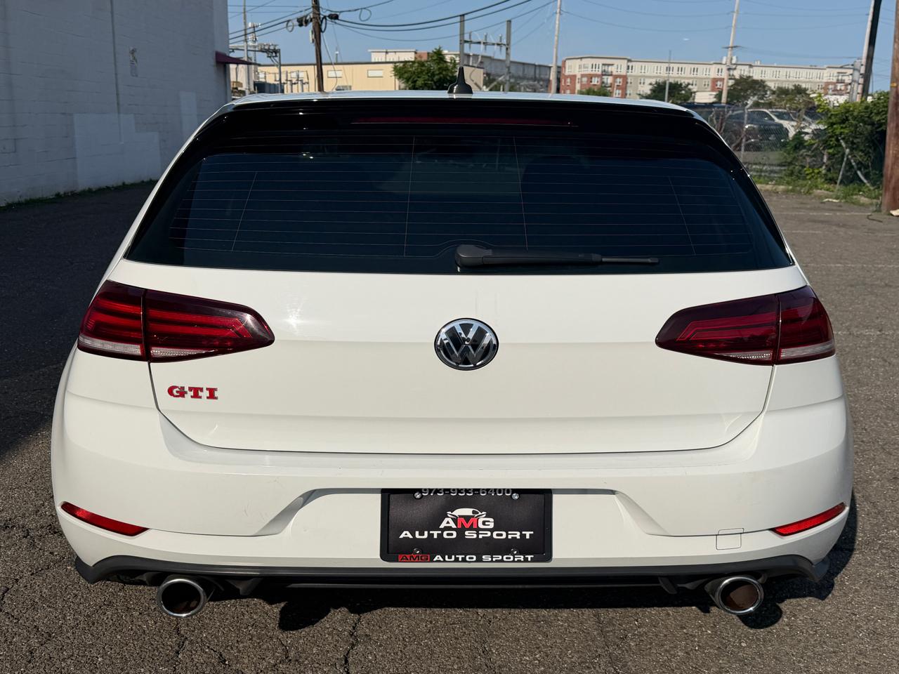 Volkswagen Golf GTI SE 2021