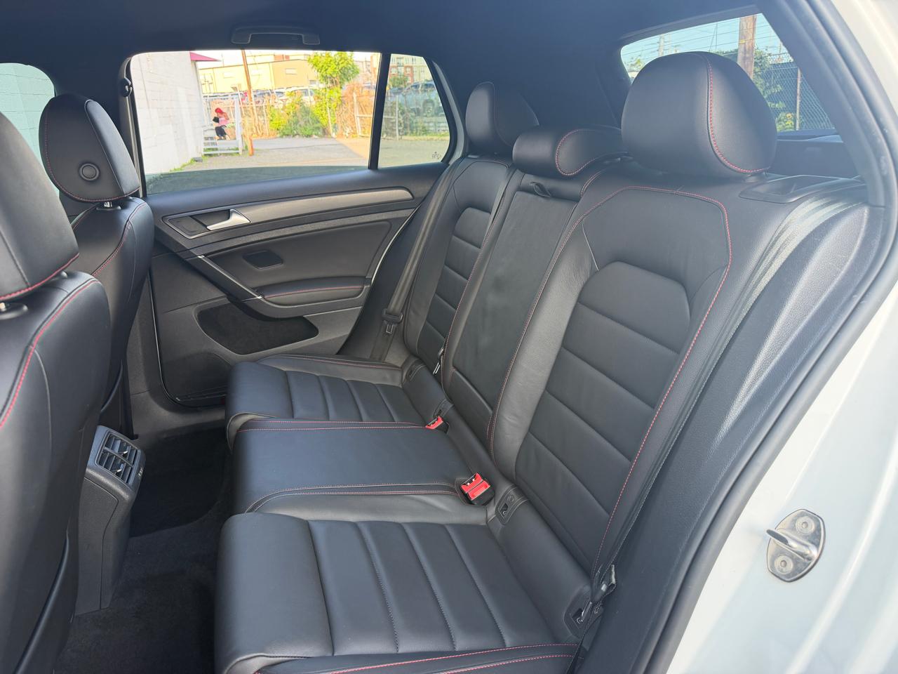 Volkswagen Golf GTI SE 2021
