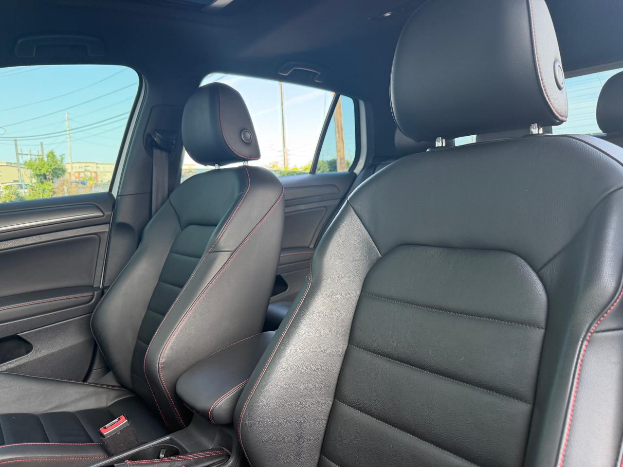 Volkswagen Golf GTI SE 2021