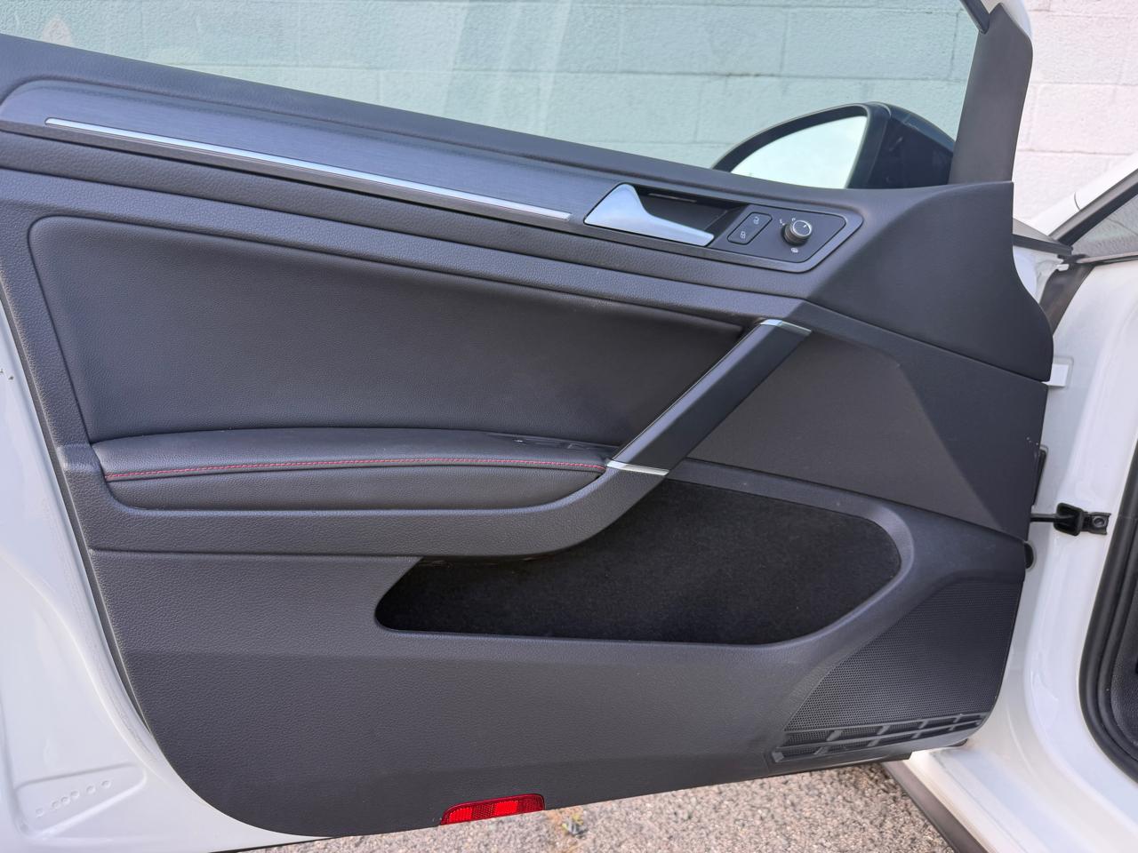Volkswagen Golf GTI SE 2021