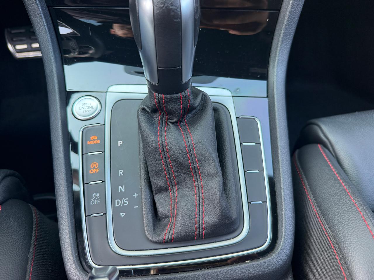Volkswagen Golf GTI SE 2021