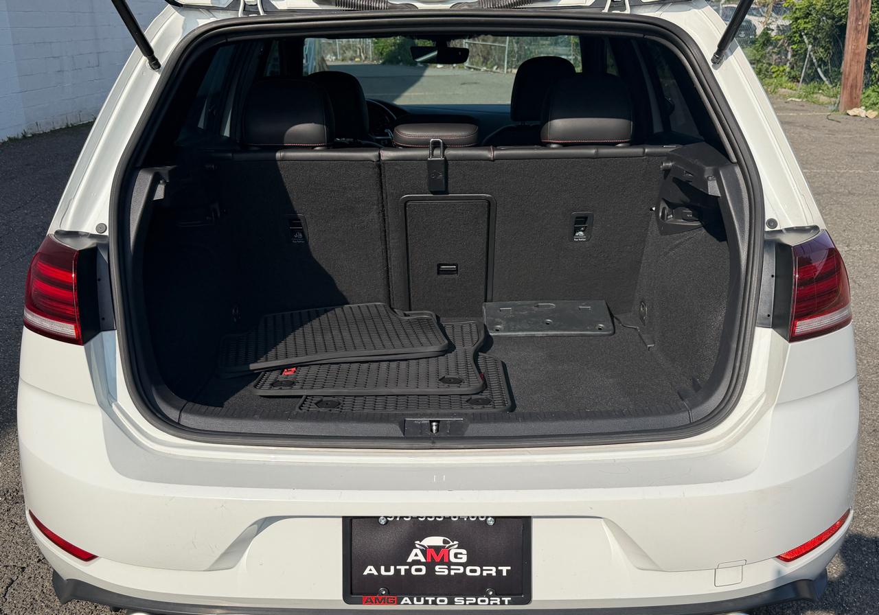 Volkswagen Golf GTI SE 2021