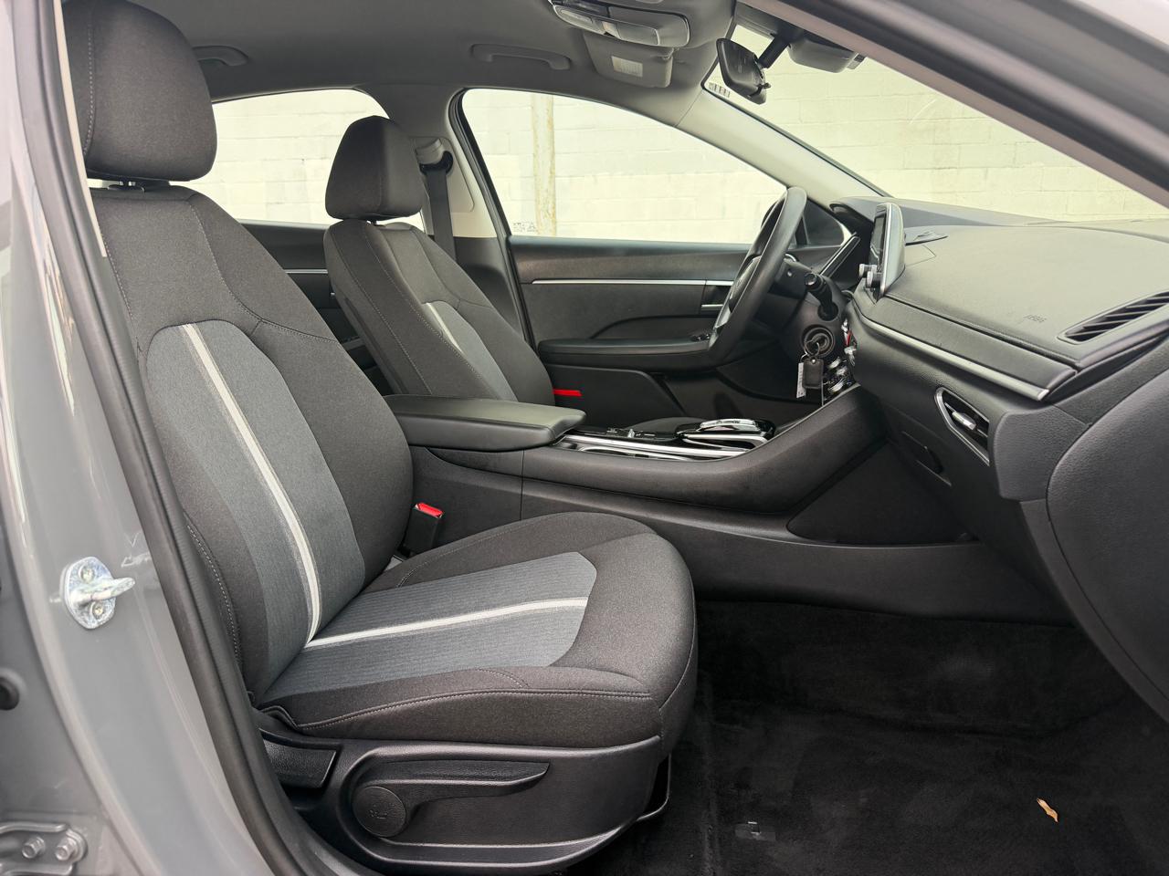 Hyundai Sonata SE 2.5L 2021