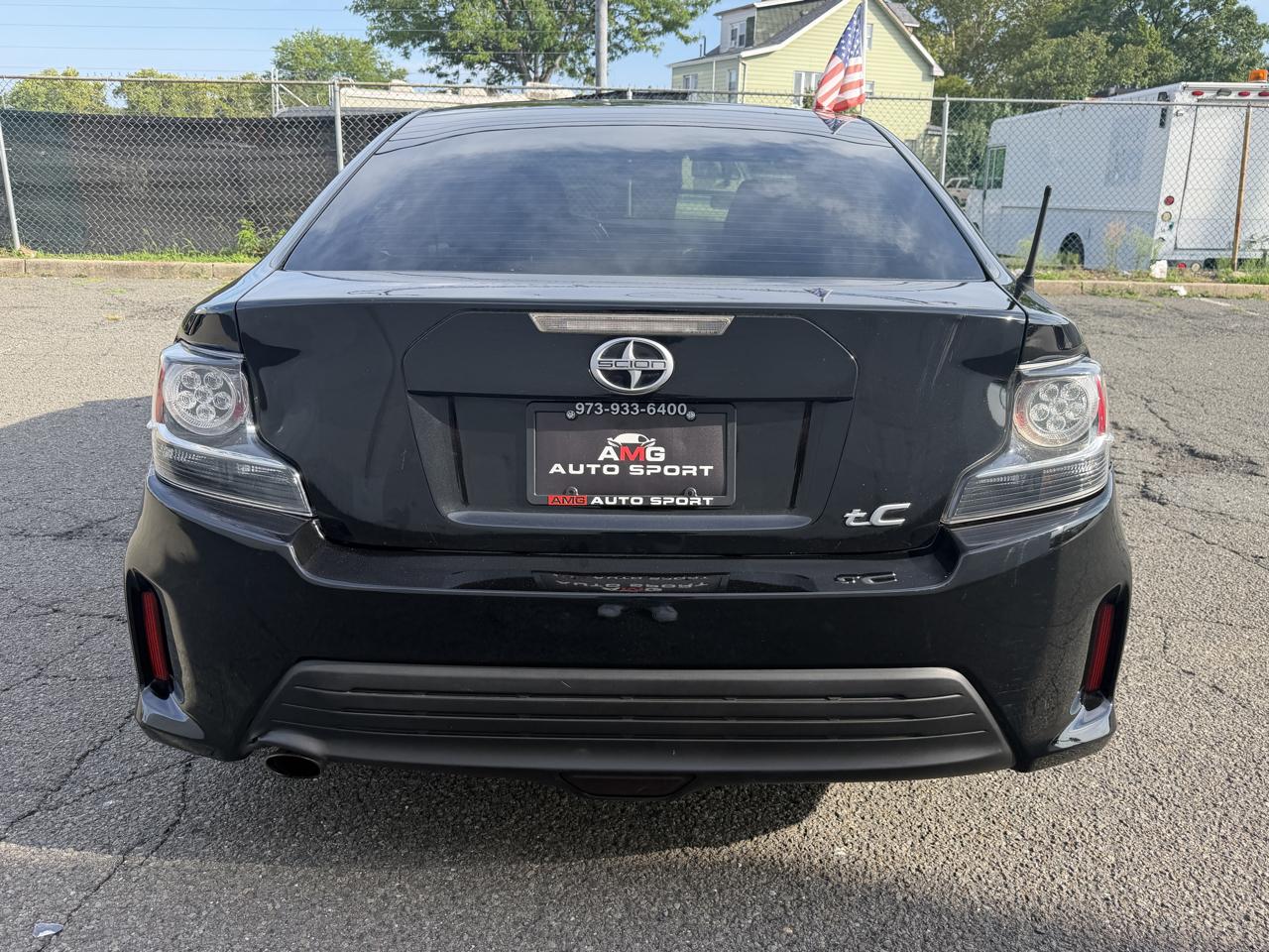 Scion tC 2dr HB Man (Natl) 2014