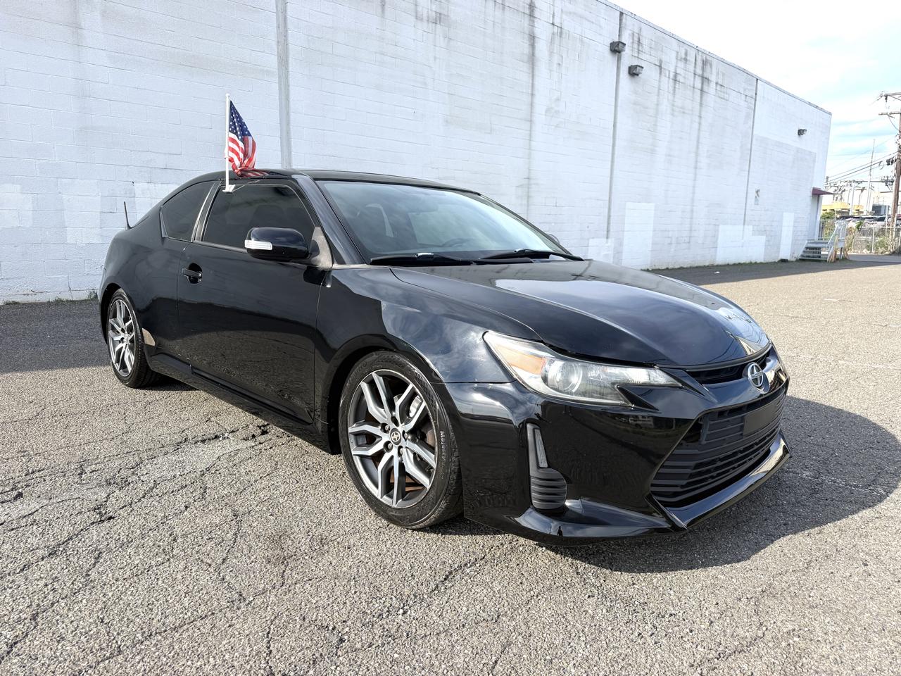 Scion tC 2dr HB Man (Natl) 2014