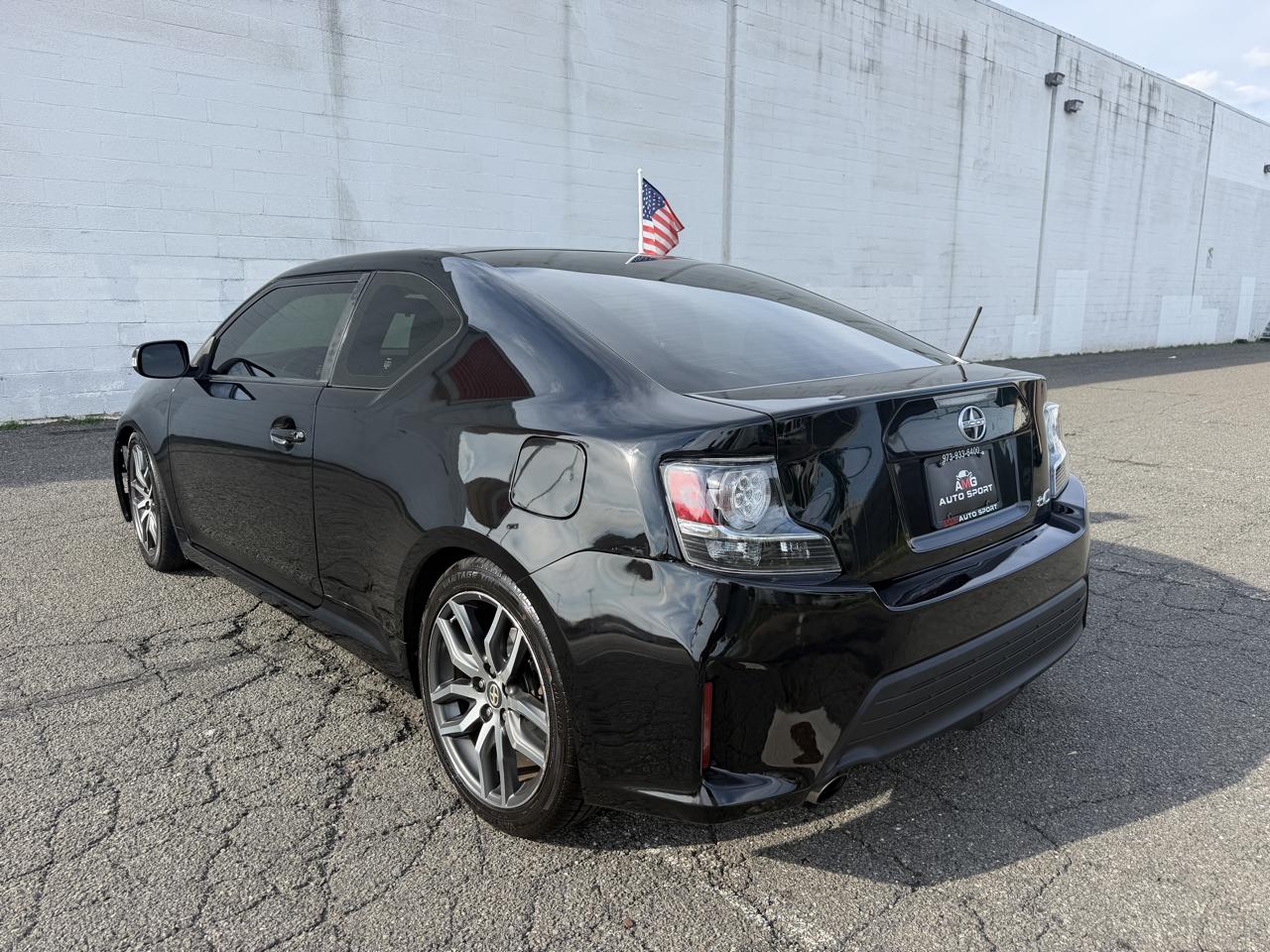 Scion tC 2dr HB Man (Natl) 2014