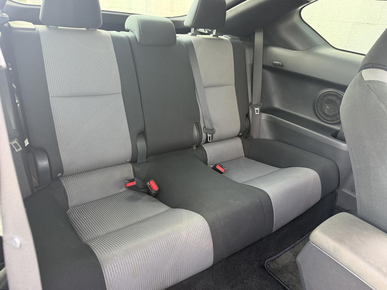 Scion tC 2dr HB Man (Natl) 2014