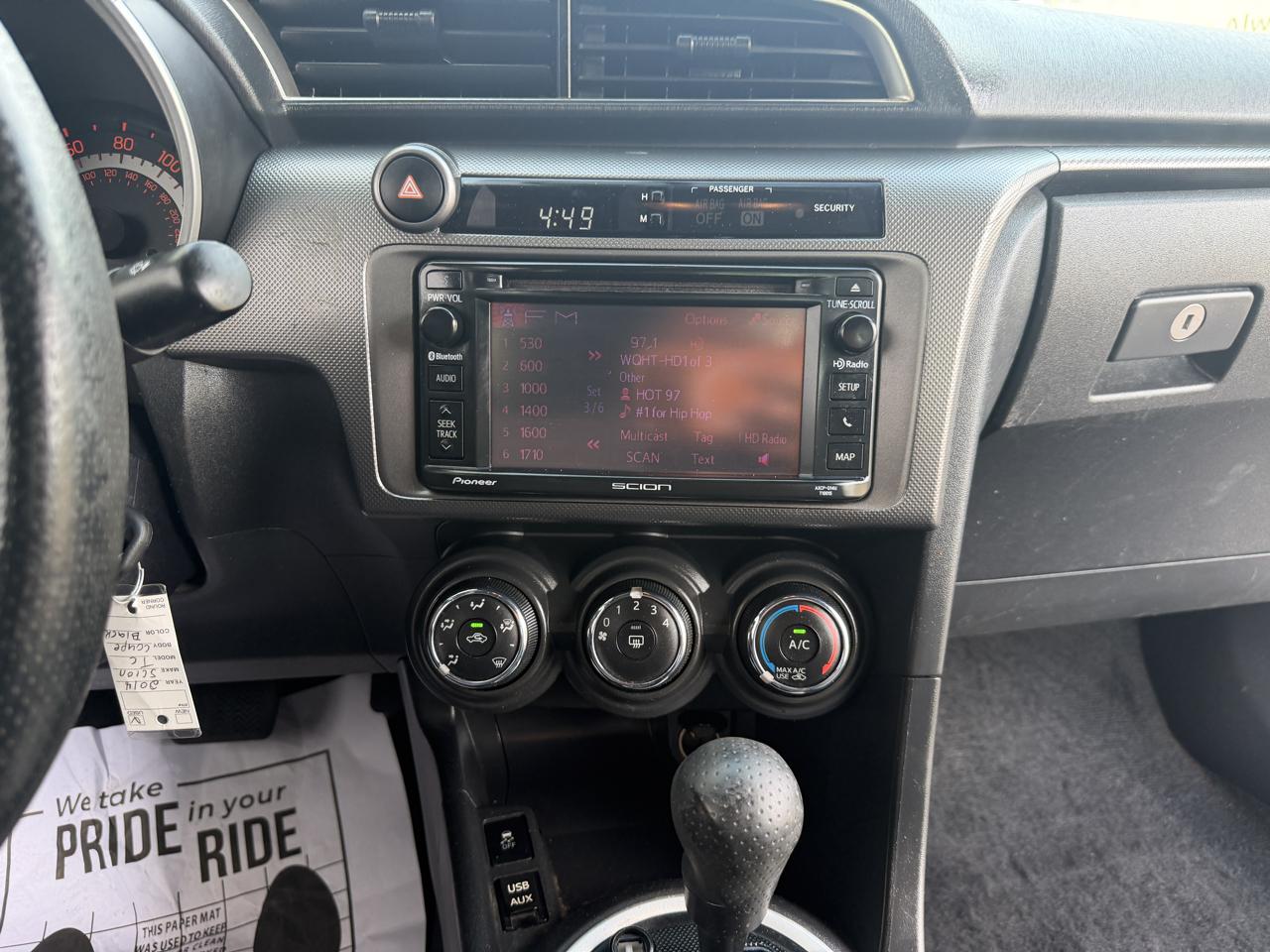 Scion tC 2dr HB Man (Natl) 2014