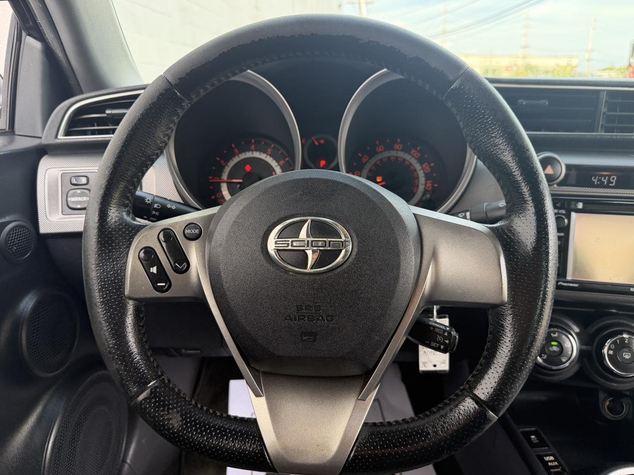 Scion tC 2dr HB Man (Natl) 2014