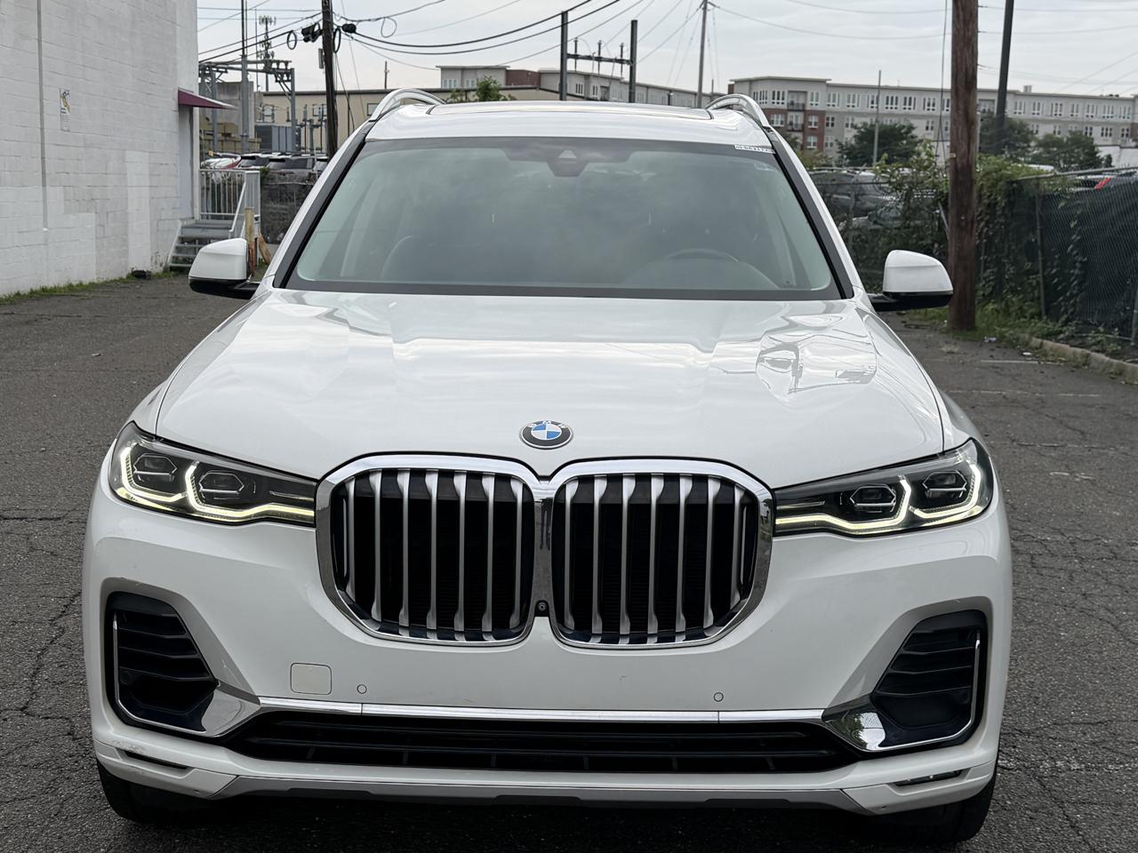 BMW X7 xDrive40i Sports Activity Vehicle 2020