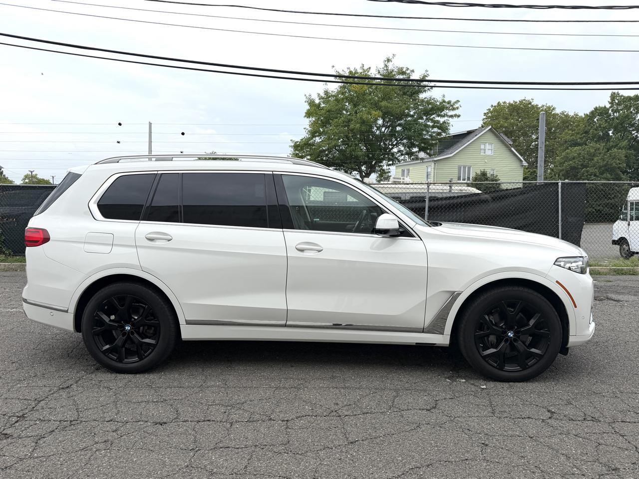 BMW X7 xDrive40i Sports Activity Vehicle 2020