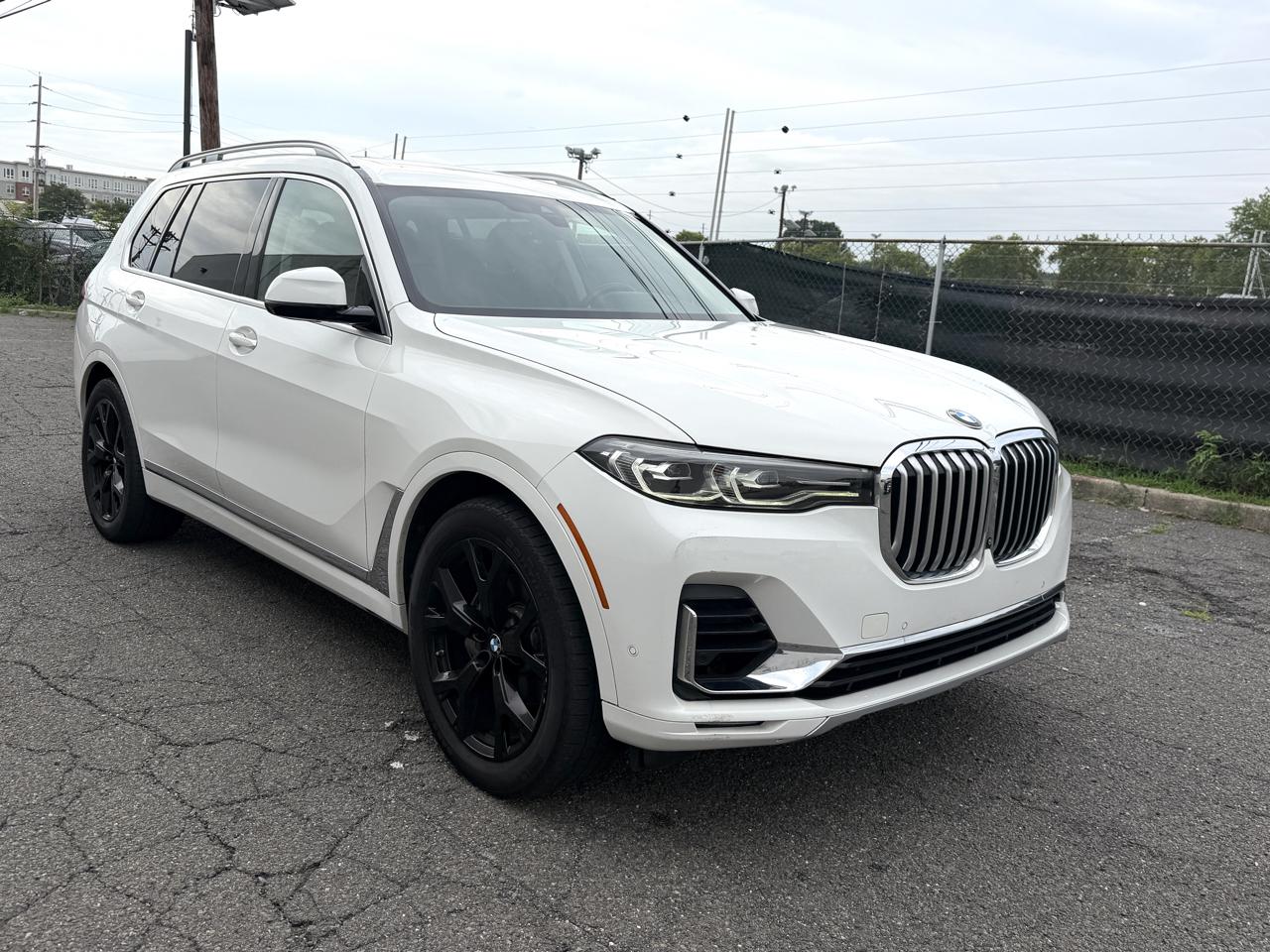 BMW X7 xDrive40i Sports Activity Vehicle 2020