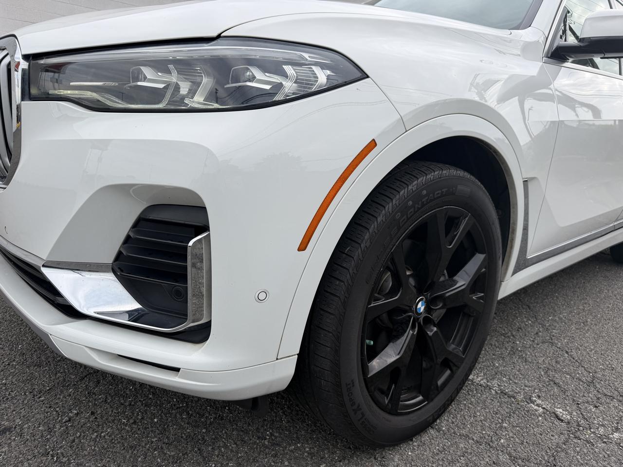 BMW X7 xDrive40i Sports Activity Vehicle 2020