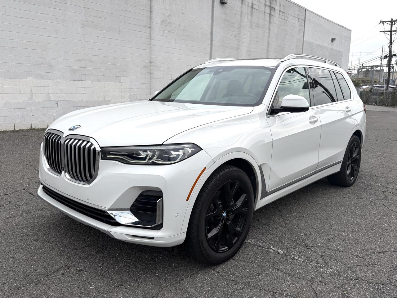 BMW X7 xDrive40i Sports Activity Vehicle 2020