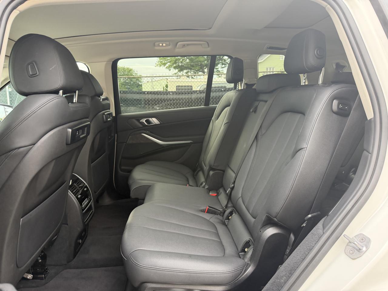 BMW X7 xDrive40i Sports Activity Vehicle 2020