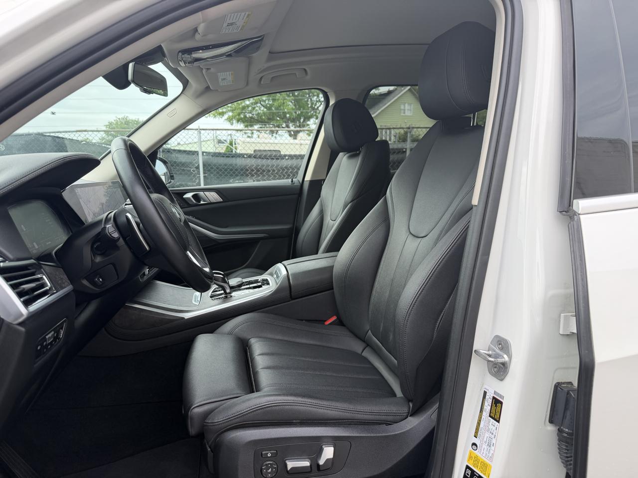 BMW X7 xDrive40i Sports Activity Vehicle 2020