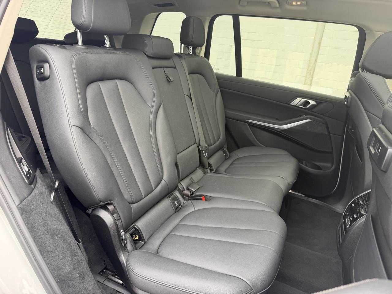 BMW X7 xDrive40i Sports Activity Vehicle 2020