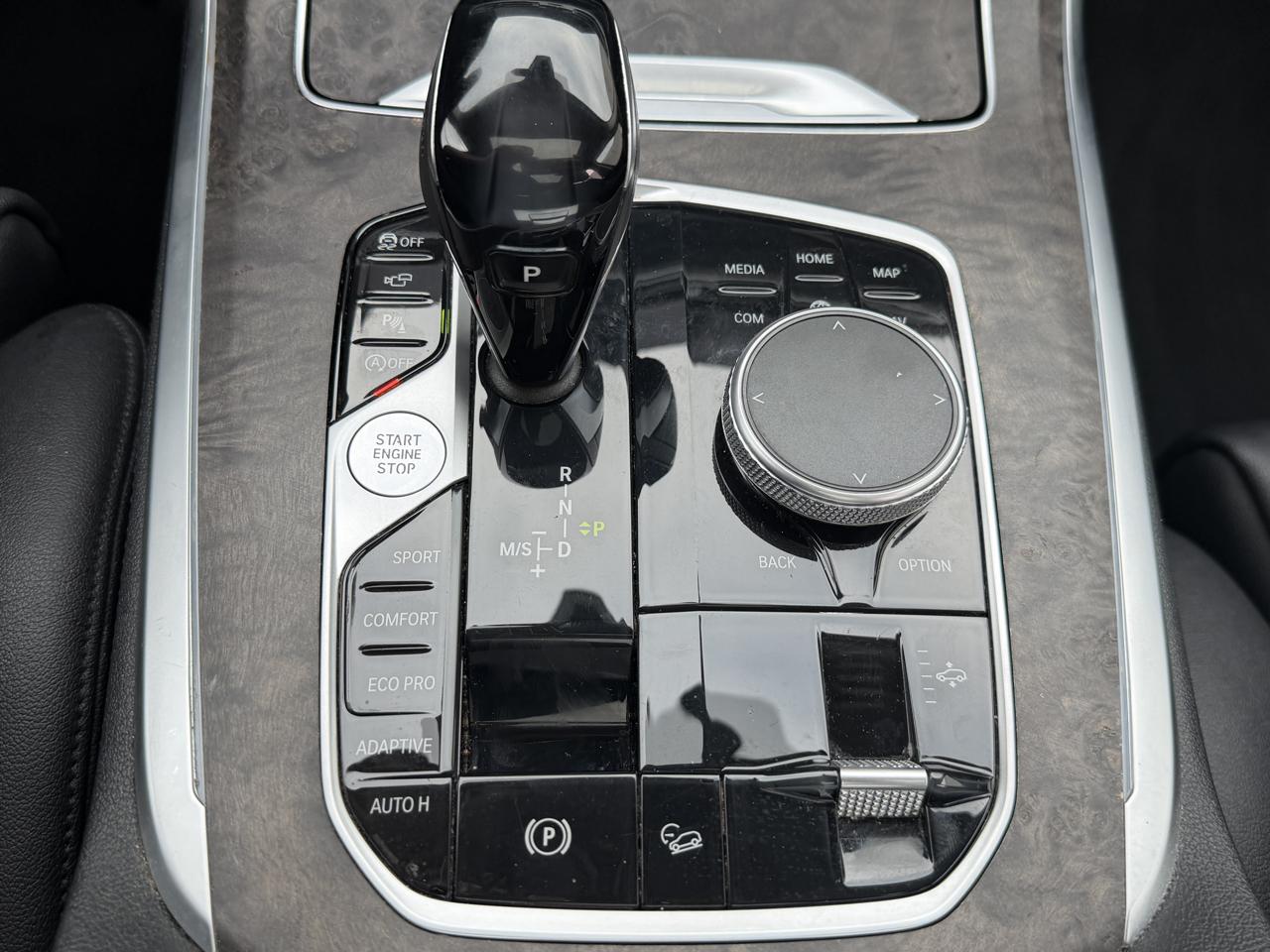 BMW X7 xDrive40i Sports Activity Vehicle 2020