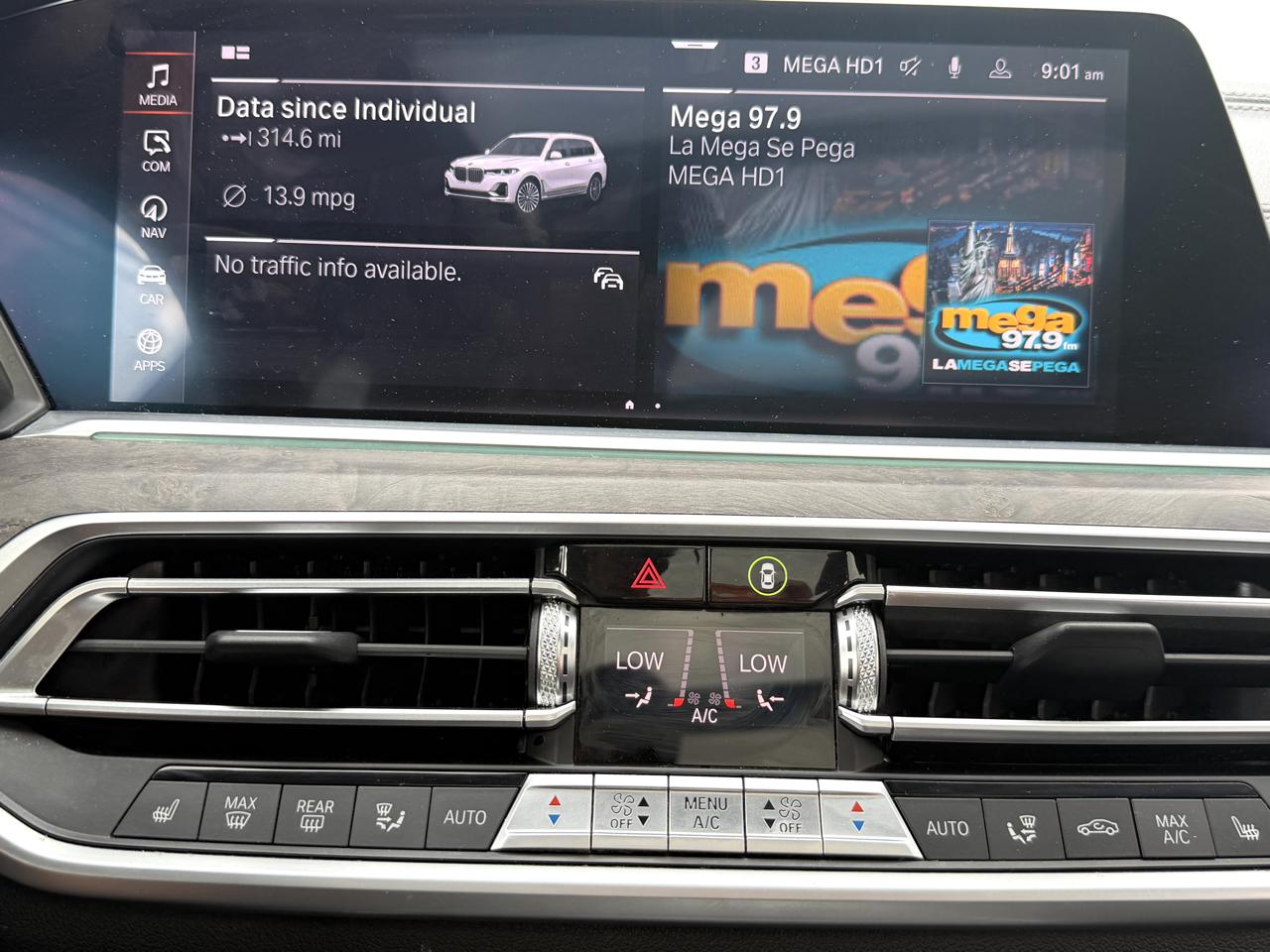 BMW X7 xDrive40i Sports Activity Vehicle 2020