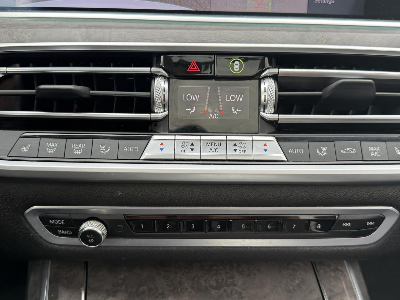 BMW X7 xDrive40i Sports Activity Vehicle 2020
