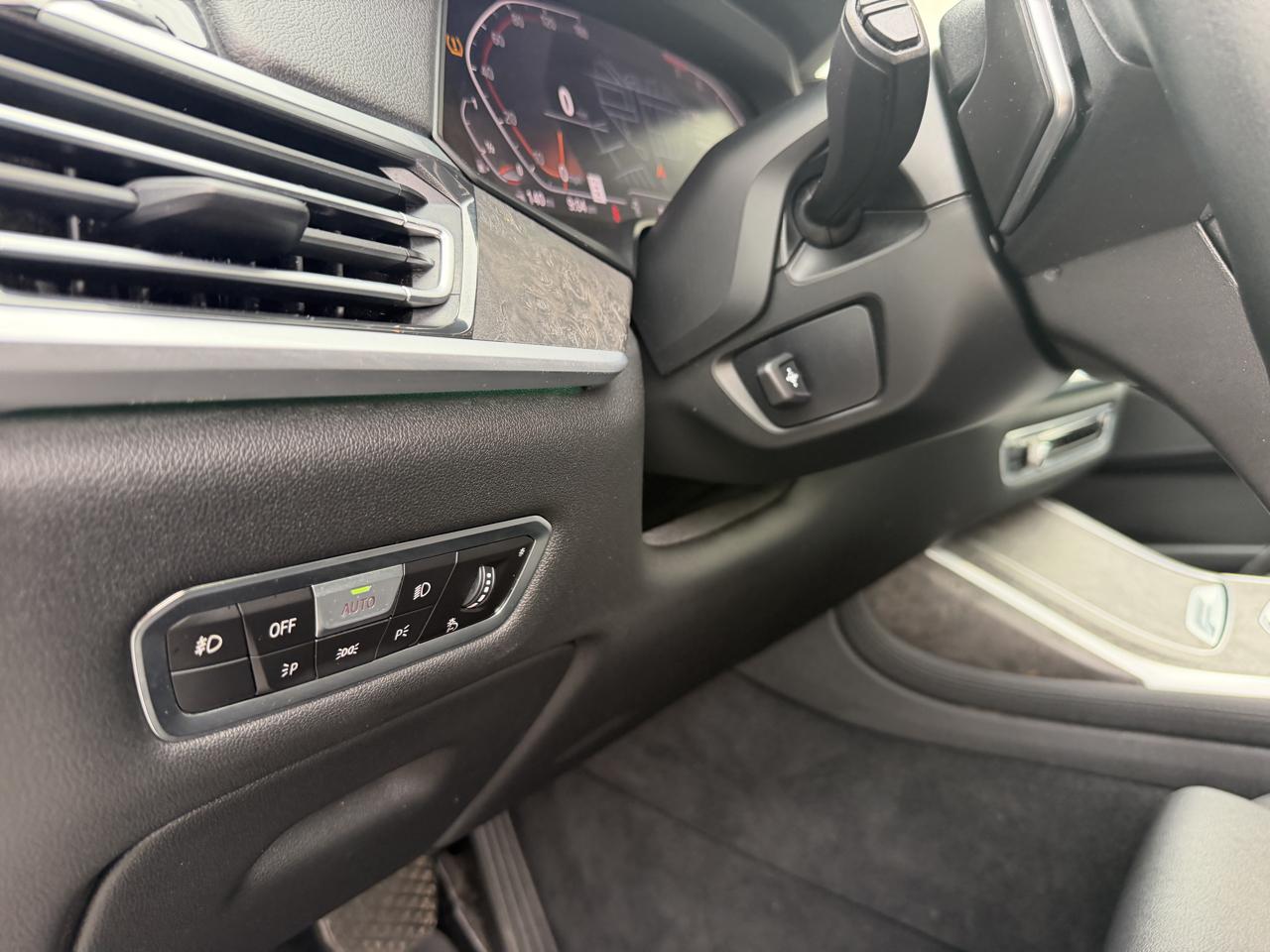 BMW X7 xDrive40i Sports Activity Vehicle 2020