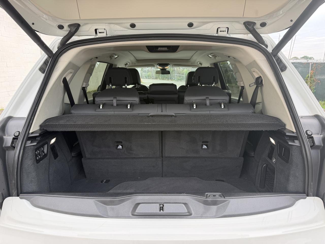 BMW X7 xDrive40i Sports Activity Vehicle 2020