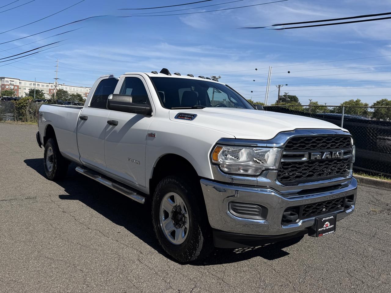 2022 RAM 2500 Tradesman 4x4 Crew Cab 8' Box